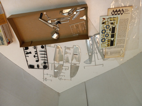 OakridgeStores.com | RESALE SHOP - 1967 Hawk 1/48 P-47D Thunderbolt  Chrome Plated Version  NOB NICE! - BOBR-212-200-NOB6167