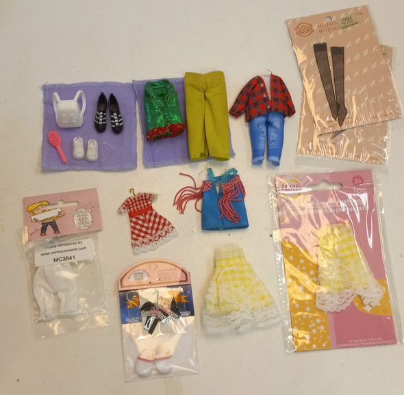 OakridgeStores.com | RESALE SHOP - Lot of 1:12 Clothes (Falcon, Friends Forever, Melody Jane, & Miniatures World) - BOST-MISC001-NS7459