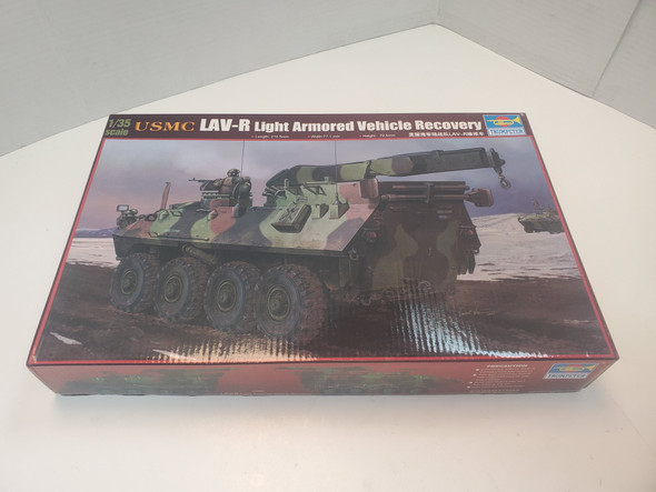 OakridgeStores.com | RESALE SHOP - Trumpeter 1/35 USMC LAV-R Light Armored Vehicle Recovery #00370 - BREV-00370-NOB8139