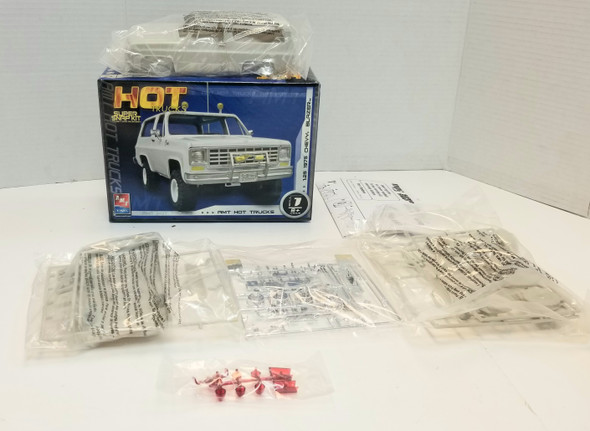 OakridgeStores.com | RESALE SHOP - AMT ERTL Hot Trucks 1/25 1975 Chevy Blazer #38597 - BREV-38597-NOB8301 CNSG036881385974