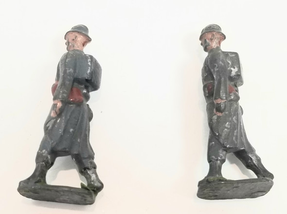 OakridgeStores.com | RESALE SHOP - Set of 2 Britains Prussian Infantry of the line Lead Solider figures - LRBR-2PRUSSIAN-U7675