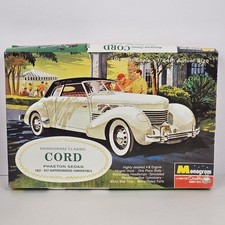OakridgeStores.com | RESALE SHOP - MONOGRAM 1937 CORD PHAETON SEDAN 1:24 CAR MODEL KIT c1994 - TERO-MGM-0130M0100-U1329
