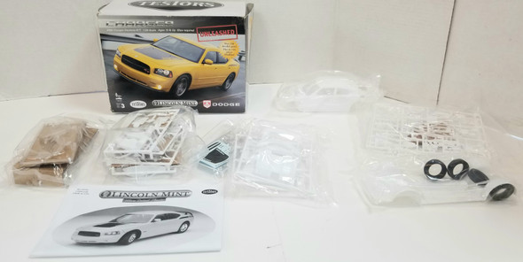 OakridgeStores.com | RESALE SHOP - Testors Dodge Unleashed Charger 2006 Daytona RT 1/24 Lincoln Mint #5316 - BREV-5316-NOB8618