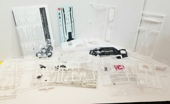 OakridgeStores.com | RESALE SHOP - Revell Street Burner '70 Dodge Challenger #85-4213 2'n1 Build as RT or TA 1/25 - BREV-85-4213-LN8477