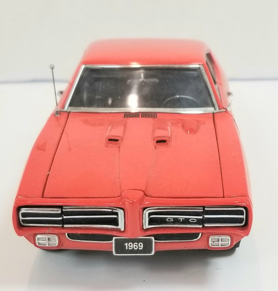OakridgeStores.com | RESALE SHOP - Danbury Mint 1969 Pontiac GTO Judge MBI 1/24 - PAER-GTO-LN8632
