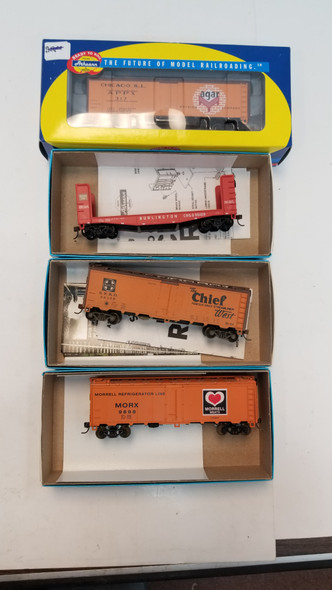 OakridgeStores.com | RESALE SHOP - Lot of 4 Athearn HO Freight Cars SEE DESC - RILO-LOT2-NOB8585