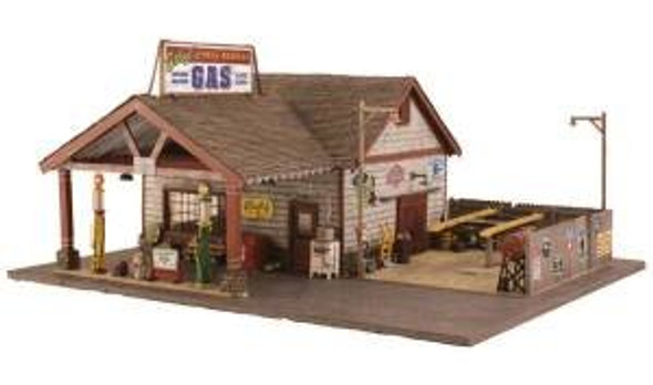 WOODLAND SCENICS - BR5849 O Scale Built-Up Ethyl's Gas & Service Building 724771058496