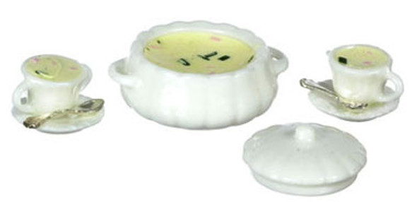 FALCON - Miniature Clam Chowder Soup Set for 1" Scale Dollhouse Miniature (FCA2581)