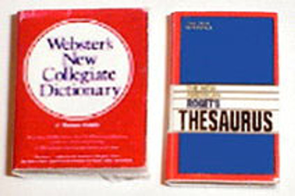 HUDSON RIVER - 1 Inch Scale Dollhouse Miniature - Desk Set Dictionary And Thesaurus (HR59809)