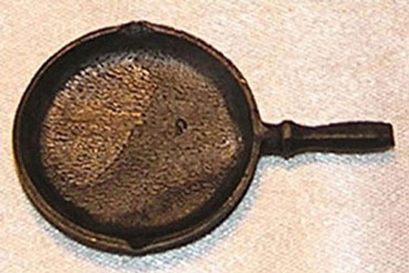 ISLAND CRAFTS - 1 Inch Scale Dollhouse Miniature - Frying Pan With Hex Handle In Black (ISL0322)