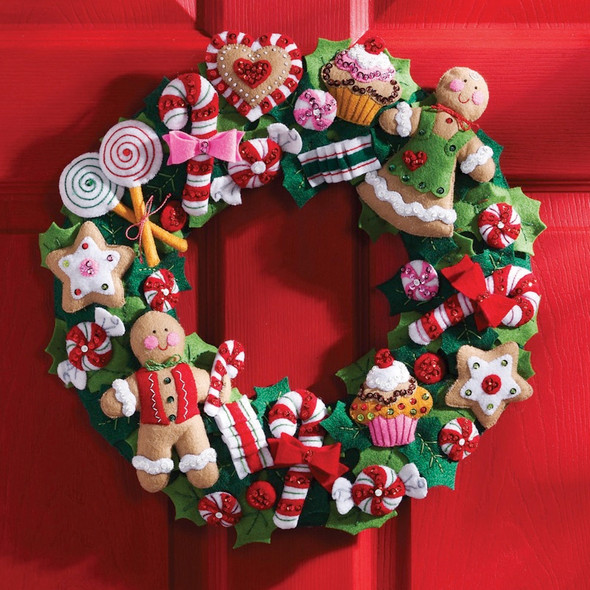 BUCILLA - Cookies & Candy Wreath Felt Applique Kit - 15" Round (86264) 046109862644