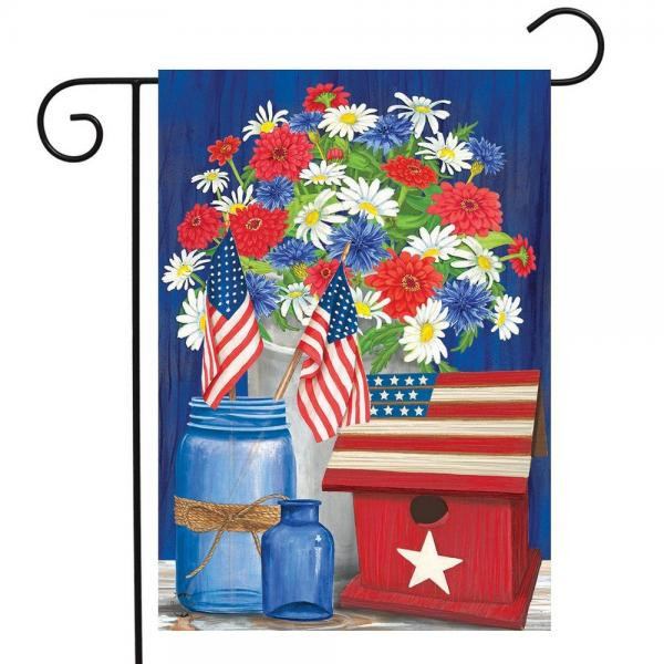 OakridgeStores.com | Briarwood Lane - Red White And Blue American Garden Flag (BLG01578) 840011623207