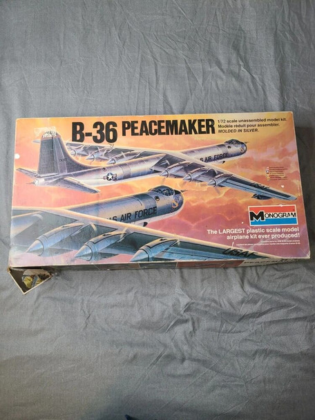 RESALE SHOP - NOB Monogram B-36 PEACEMAKER 1/72 Kit Model CIB [T6]