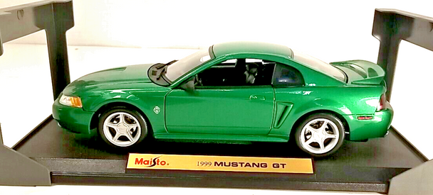 RESALE SHOP - Maisto 1:18 1999 Mustang GT Green  - No Box -preowned