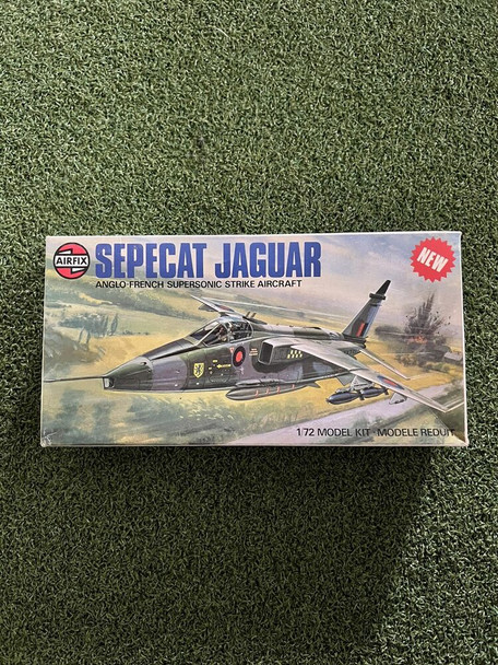 RESALE SHOP - NOB Sepecat Jaguar by Airfix, #03011-9 1:72