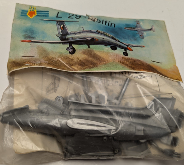 RESALE SHOP - Kovozavody Prostejov 1:72 L29 Delfin