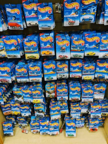 RESALE SHOP - Vtg Random Assorted 1990s Hotwheels - Lot Of 10 - New - READ DESC.