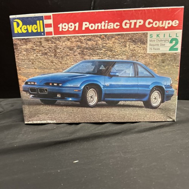 RESALE SHOP - Revell - 1991 - 1/25 - 91 Pontiac GTP Coupe - #7433 - Skill 2