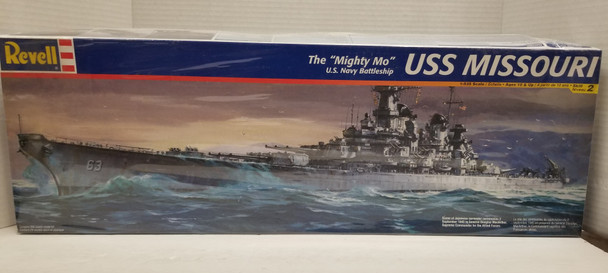 RESALE SHOP - Revell 1/535 The "Mighty Mo" U.S Navy Battleship USS Missouri 85-0301
