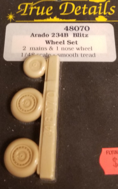 RESALE SHOP - True Details 1/48 2 Main/1 Nose Arado 234B Blitz Wheek Set
