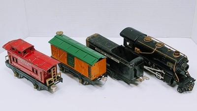 RESALE SHOP - Lot of 4 American Flyer Steam Loco / Freight Cars - Preowned