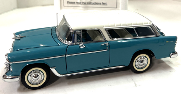 RESALE SHOP - Danbury Mint 1:24 1955 Chevrolet Nomad - L/N
