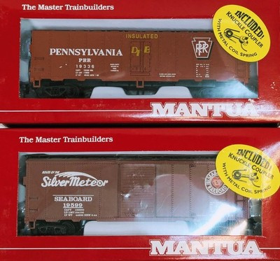 RESALE SHOP - Lot of 2 Mantua HO Scale Boxcars - Preowned