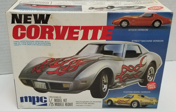 RESALE SHOP - MPC New Corvette 1/25 #1-7705 3 In 1 Kit 1977