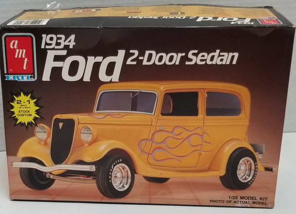 RESALE SHOP - AMT Ertl #6510 1/25 1934 Ford 2-Door Sedan