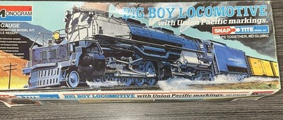 RESALE SHOP - Monogram - Union Pacific Big Boy Locomotive Snap-Tite 1:87 Scale Model Kit c1984