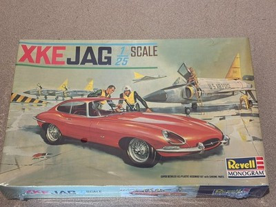 RESALE SHOP - Revell Monogram XKE Jaguar 1:25 Scale Red Molded Model Kit c1998