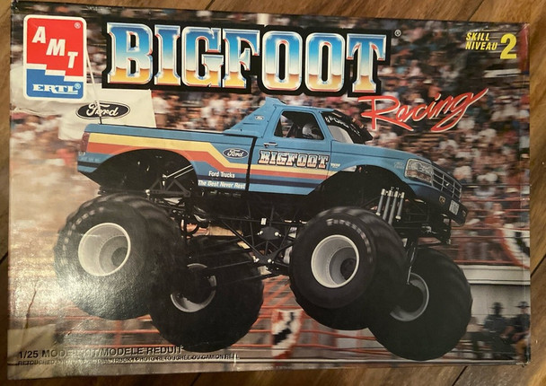 RESALE SHOP - AMT ERTL Bigfoot Monster Truck Ford Racing 1:25 Model Kit c1993