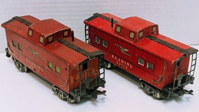 RESALE SHOP - Lot of 2 Marx Reading Cabooses #92812 - Preowned