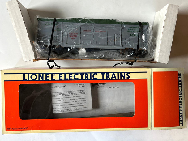 RESALE SHOP - Vintage Lionel 6-16710 Operating Missile Car - 1995 New