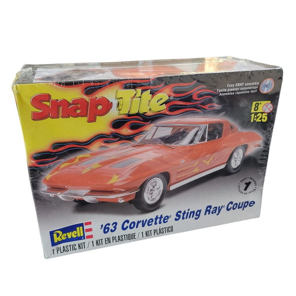 RESALE SHOP - Revell 1963 Chevy Corvette Stingray Coupe1/25 Snap Model Car Kit c2011 Sealed - PAER-112-85-1968-U8152