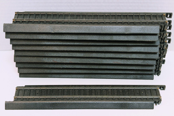 RESALE SHOP - Lot of 10 Life-Like Power-Loc 9" Straight Track Pieces - EVTH-LLPL10LOT-U5057