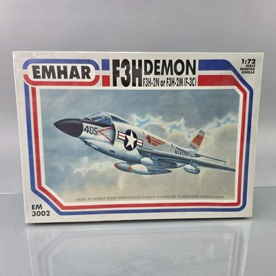 RESALE SHOP - Emhar US Navy McDonnell F3H 2M/2N Demon 1:72 Model Aircraft Kit c1991 - PAER-EM3002-U7952