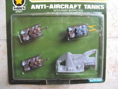 RESALE SHOP - KENNER Mega Force Army Anti-Aircraft Tanks w/Ramp Barracade Diecast c1989 - - RSTY-KEN5120-U8073