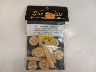 RESALE SHOP - True Details Resin Wheels Upgrade for 1/72 b-52 Bomber kit 45018 - STORE-45018-NS5076