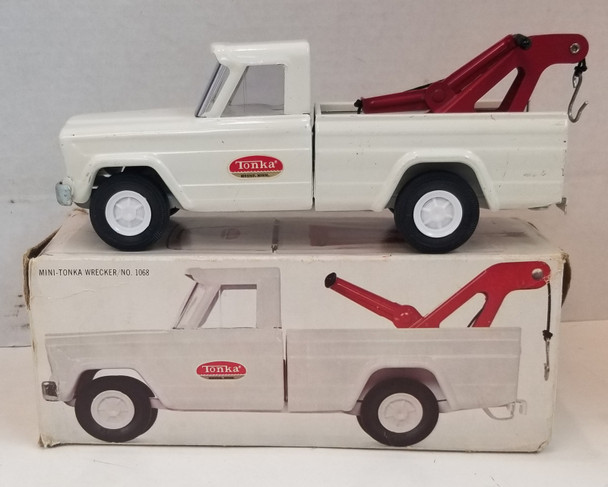 RESALE SHOP - VTG Mini Tonka #1068 Wrecker (Tow Truck) - TERO-1068-U5101