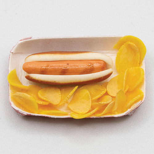 OakridgeStores.com | LA Artisan Miniatures - Hot Dog with Chips - 1" Scale Dollhouse Miniature Food - 120