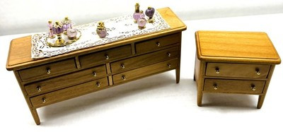 RESALE SHOP - VTG 1:12 Bedroom Dresser with Perfumes and Nightstand Franklin Mint Rose Cottage - BABE-BEDSET-LN5532