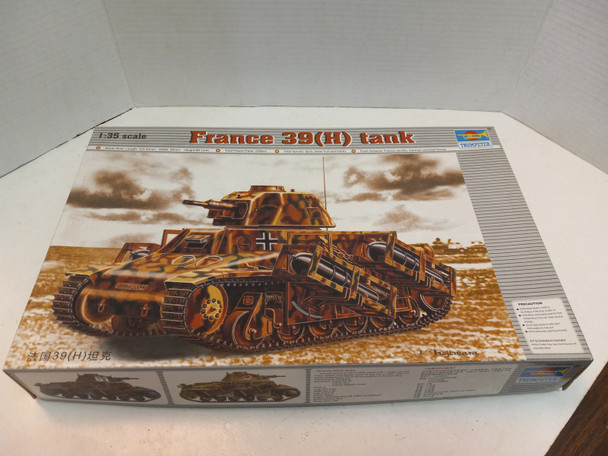 RESALE SHOP - NOB 1/35 Trumpeter France 39(H) Hotchkiss Light Tank Plastic Model Kit EXTRAS - JIMI-00352-NOB5731