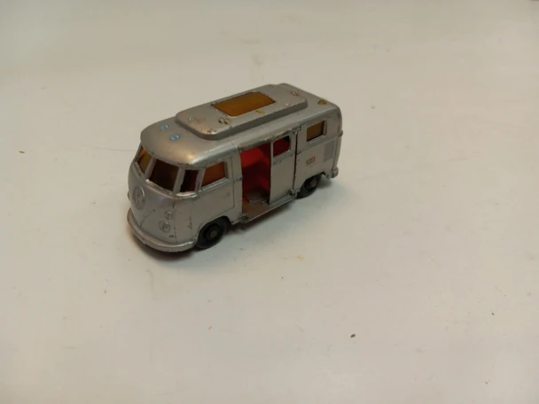 RESALE SHOP - Matchbox by Lesney Series No. 34 Volkswagon Camper Hippie Van Fair - TERO-031-U5291