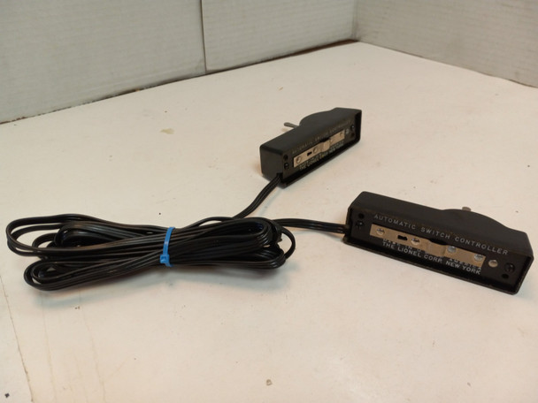 RESALE SHOP - Lionel O gauge Automatic Switch Controller Set of 2 - DOWI-SWITCH2-U6038