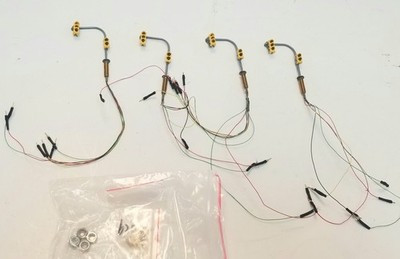 RESALE SHOP - 4 N Scale Traffic Lights Not Tested With Parts - WALE-TLIGHT-U5489