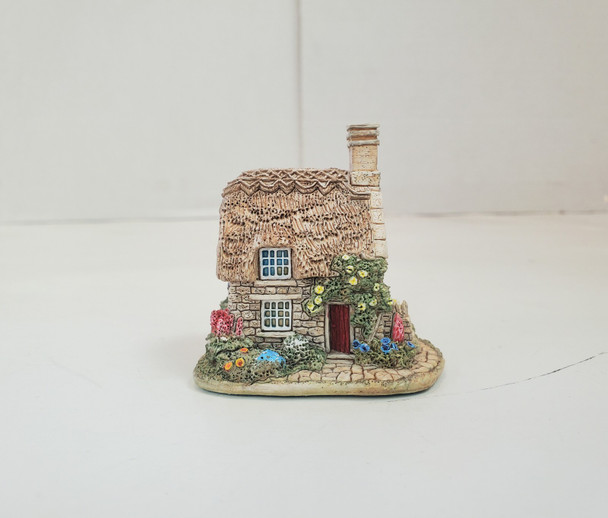 RESALE SHOP - VTG Lilliput Lane Nightingale Cottage - BABE-NIGHTINGALE-NS6107