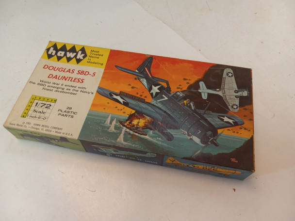 RESALE SHOP - Hawk Douglas SBD-5 Dauntless 1/72 Model Kit #611 Damaged Box New OPEN BOX - BOBR-611-60-NOB6803