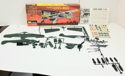 RESALE SHOP - Monogram FW190 Focke Wulf WW2 German Fighter PA107/100 1/48 - BOBR-PA107/100-NOB7024