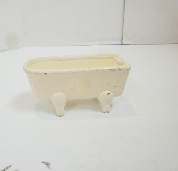RESALE SHOP - VTG 1:12 Dollhouse White Bathtub - BOST-BATHTUB-NS6841